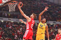 Με Ουόκαπ και Black Magic ο Ολυμπιακός «καθάρισε» τη Μακάμπι και παρέμεινε στην κορυφή