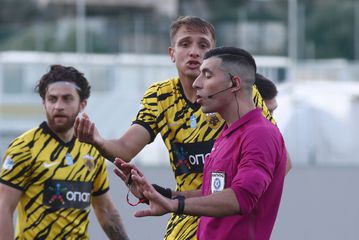 Η αποβολή του Πάρρα που άφησε με δέκα την ΑΕΚ Β' (vid)