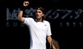 Στέφανε, σήκωσέ το!