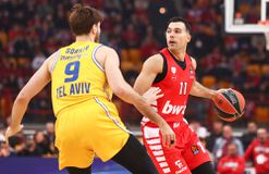 Ολυμπιακός - Μακάμπι: Τραυματίστηκε στη μέση ο Σλούκας, νοκ άουτ από το υπόλοιπο της αναμέτρησης