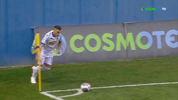 Δοκάρι σε απευθείας εκτέλεση κόρνερ του Καρλίτος είχε η Λαμία!