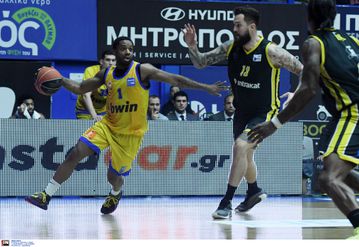 Ο Ράγκλαντ οδήγησε το Περιστέρι σε περίπατο κόντρα στο Μαρούσι (vid)