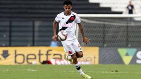 Μεταγραφή από το πάνω ράφι κάνει ο Πανσερραϊκός