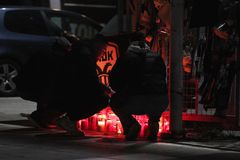 Λουτσέσκου, Καρυπίδης, Βιεϊρίνια και παίκτες του ΠΑΟΚ στην Τούμπα για να αποτίσουν φόρο τιμής στους άτυχους εκδρομείς (pics)