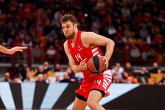 Έπαθε... Σπανούλη ο Σάσα Βεζένκοφ και αναδείχθηκε πάλι MVP!