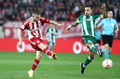 Τρίβουν τα χέρια τους με τους «αιώνιους», ΑΕΚ και ΠΑΟΚ!