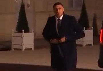 Καλεσμένος του Μακρόν σε επίσημο δείπνο ο Εμπαπέ (vids)