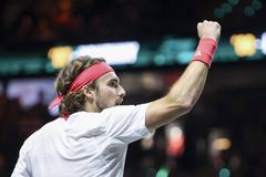 Τσιτσιπάς από τα παλιά, προκρίθηκε στην τετράδα του Ντουμπάι