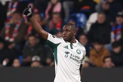 Σε δημοπρασία οι φανέλες του Παναθηναϊκού από την ιστορική πρόκριση επί της Πλζεν - Το ποσό αυτής του Τεττέη