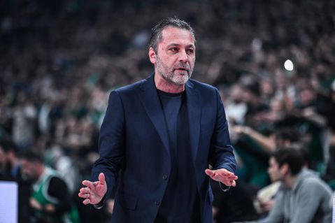 Σερέλης: «Χάσαμε γιατί δεν παίξαμε άμυνα» - Τι είπε για την τελευταία φάση με Χέιζ-Ντέιβις