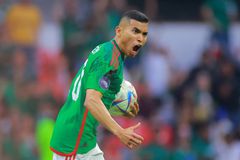 O Πινέδα φόρεσε το «10» στην πλάτη και σκόραρε με το Μεξικό μετά από 1,5 χρόνο (vid)