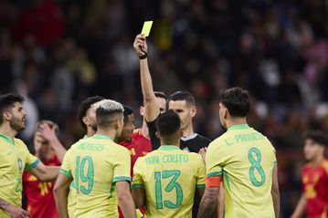 Φωνάζουν οι Βραζιλιάνοι για τη διαιτησία στο ματς με την Ισπανία: «Δεν θα παίξουμε ποτέ ξανά χωρίς VAR»