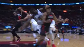 Ο Ντρέιμοντ Γκριν ξαναχτύπησε: Η απίθανη λαβή που «ξάπλωσε» τον Πάτι Μιλς (vid)