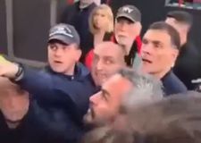 Το βίντεο με την ένταση και το φραστικό επεισόδιο Μπαρτζώκα - οπαδού στο φινάλε του Ολυμπιακός - Μονακό!