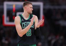 Σούπερ Πορζίνγκις «έλιωσε» τους Σανς - Μεγάλο διπλό των Κλίπερς στη Νέα Υόρκη (vids)