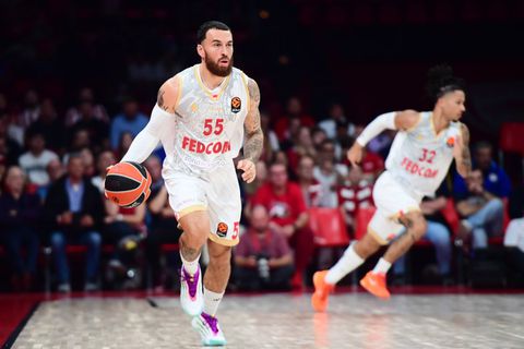 Η Μονακό έχει εννέα διαθέσιμους παίκτες - Με πόσους ξεκινάει ένα ματς και πότε διακόπτεται