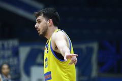 Παπαδάκης: «Να ακολουθήσουμε το πλάνο μας με την ΑΕΚ»