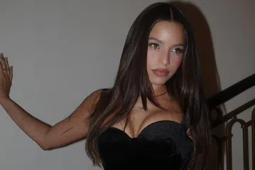 Μαζική απώλεια followers για την Μέρνες μετά την κόντρα με την Στοέσελ και τα μηνύματα στον Ντε Πολ (pics)