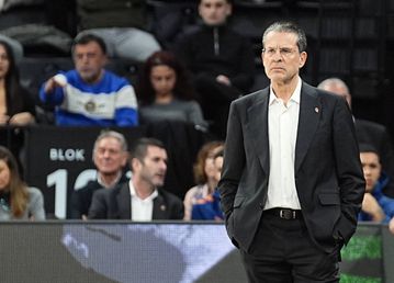 Μαρτίνεθ: «Ο Ομπράντοβιτς είναι ο δάσκαλος του ευρωπαϊκού μπάσκετ - Γι'αυτό εμπιστεύτηκα τον Ντε Λαρέα με Ολυμπιακό»