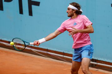 Ο Τσιτσιπάς έπεσε πάνω σε έναν καταπληκτικό Μοντέιρο και αποκλείστηκε από το Madrid Open