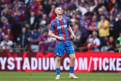 «Η Λίβερπουλ έτοιμη να πληρώσει πάνω από 50 εκατομμύρια για τον Άνταμ Γουόρτον»