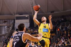 Ο Άρης θέλει να κρατήσει τον Νετζήπογλου