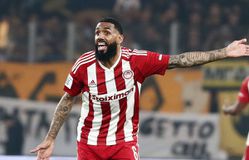 Δύο χαφ κοιτάζει για τον Ολυμπιακό ο Κορδόν!