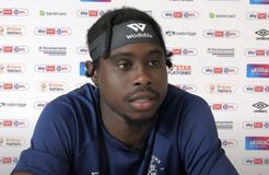 «Προπονούμασταν σε ένα χωράφι για σκύλους και μας έκαναν παρατήρηση οι ιδιοκτήτες»: Η απίστευτη ιστορία της Λούτον από τον παίκτη που την ζει από την 5η κατηγορία!