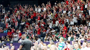 Αδιανόητη ταλαιπωρία για 200 Έλληνες που ακόμη δεν επέστρεψαν από το Final Four (vid)