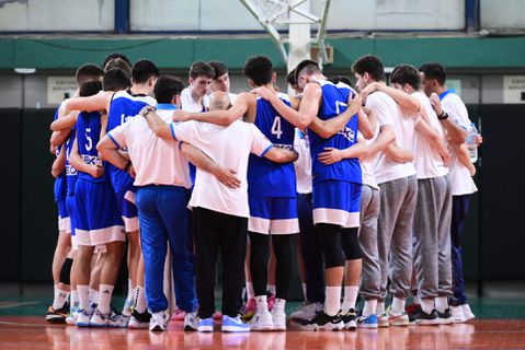 Νικηφόρο (93-66) το πρώτο φιλικό της Εθνικής Εφήβων