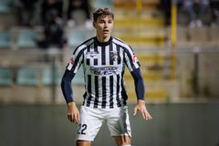 Έφτασε ξημερώματα ο Ρέλβας στο ξενοδοχείο της ΑΕΚ στην Ολλανδία