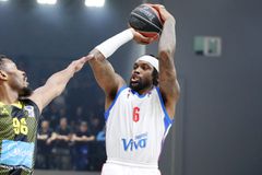 «Κλείνει» στη Μύκονο ο Κέντρικ Ρέι