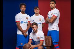 Ο λόγος που η Μπαρτσελόνα φόρεσε λευκά μετά από 44 χρόνια (vid)