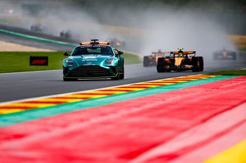 Καθυστέρηση και συναρπαστική εκκίνηση στο GP του Βελγίου (vid)