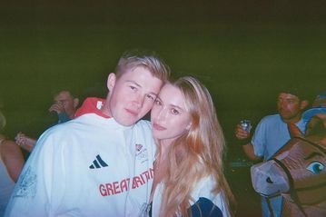 Η κόρη του Στιβ Τζομπς παντρεύτηκε τον Ολυμπιονίκη αγαπημένο της – Η πολυτελής τελετή