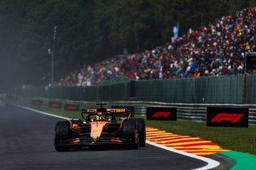 Ο Πιάστρι θριάμβευσε στο βροχερό Σπα, μπροστά από τον Νόρις