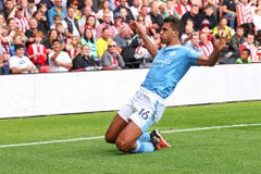 Ζορίστηκε αλλά κέρδισε η Μάντσεστερ Σίτι - «Τριάρα» της Άστον Βίλα στο Turf Moor