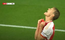 Η Άρσεναλ έγινε η πρώτη ομάδα στην Premier League που δέχθηκε τρία γκολ στο 1' σε ένα ημερολογιακό έτος