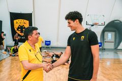 Ανακοίνωσε την απόκτηση του Χάρη Μπιλιώνη η ΑΕΚ