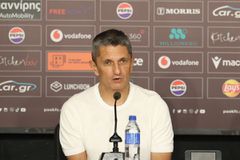 Λουτσέσκου: «Αγαπώ τα στοιχεία του Γιακουμάκη» - Η ατάκα για τα 200 ματς και το... κρασί