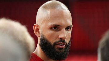 Φουρνιέ: «Μου έλειψε ο Ολυμπιακός, ανυπομονώ να αρχίσει η χρονιά» (vid)