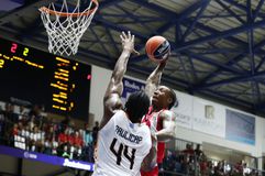 Το μυθικό poster του Σέιμπεν Λι στον Πόλικαπ! (vid)