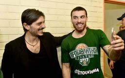 Το «ευχαριστώ, αδερφέ μου» του Μάικ Τζέιμς στον Δημήτρη Γιαννακόπουλο για τη στήριξη στη νέα του επιχειρηματική κίνηση (pic)