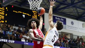 Απίθανη τάπα του Πλώτα στον Γουόρντ (vid)