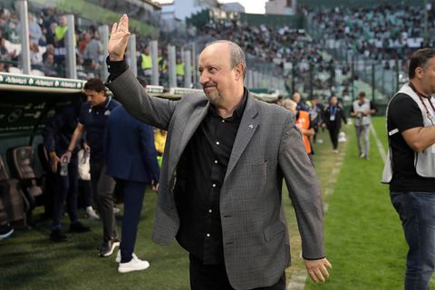 Ράφα Μπενίτεθ: Ένα χαμόγελο, που μπορεί να αλλάξει τα δεδομένα