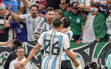 «Τρέλα» στις εξέδρες από τους Αργεντινούς μετά το γκολ του Μέσι (vid)