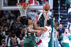 To Show του Γιάννη Αντετοκούνμπο και ο... αφιλόξενος Λίλαρντ που τιμώρησε τους πρώην συμπαίκτες του (vids)