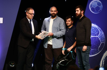 Ο ΠΣΑΠΠ βράβευσε την πρωτοβουλία της ΠΑΕ Ολυμπιακός και του Παντείου Πανεπιστημίου για μετάδοση αγώνα σε τυφλούς (vid)