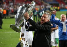 Η Ρεάλ Μαδρίτης δίνει μάχη να κρατήσει τον Αντσελότι και προκαλεί πονοκέφαλο στη Βραζιλία