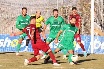 Ισόπαλες στο ντέρμπι κορυφής Λεβαδειακός και ΑΕΛ - Παραμένουν πρώτοι οι Βοιωτοί